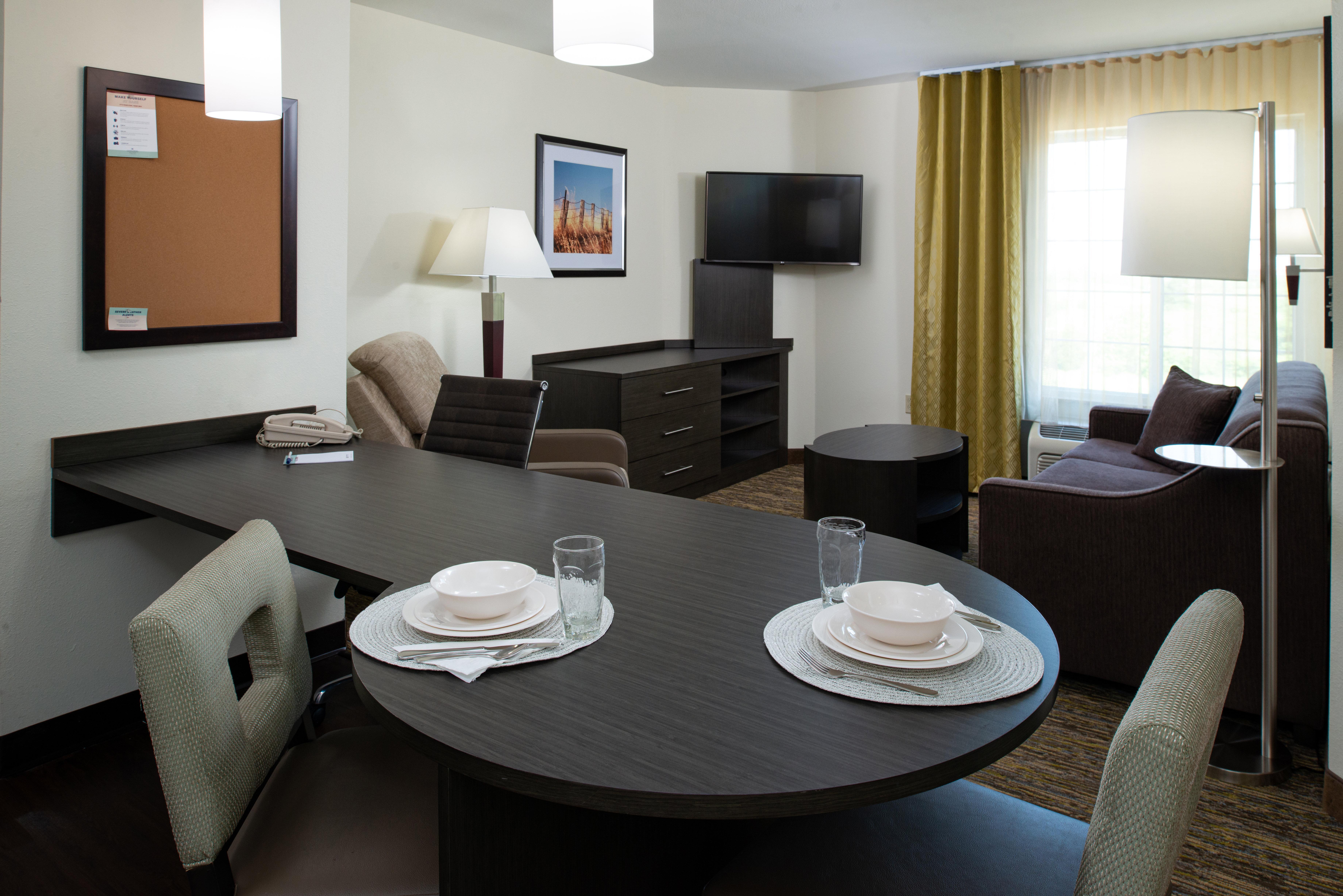 Candlewood Suites Olathe By Ihg Exterior foto